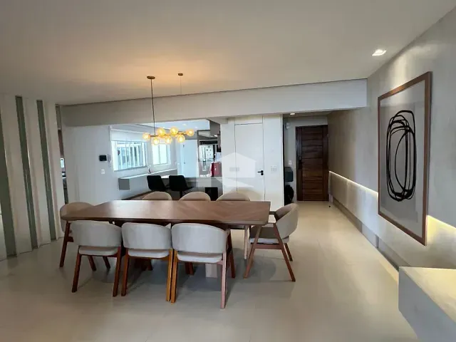 Apartamento com 209m² 3 quartos e 2 banheiros, à venda, no bairro Centro em Londrina