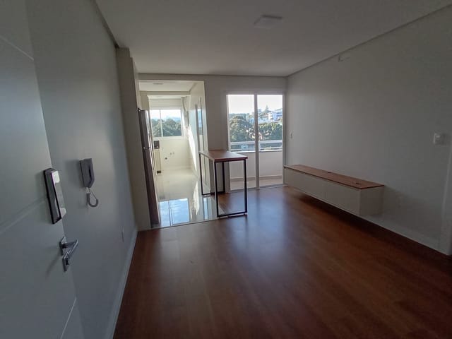 Apartamento 1 quarto e 1 banheiro, para alugar, no bairro Centro em Nova Prata