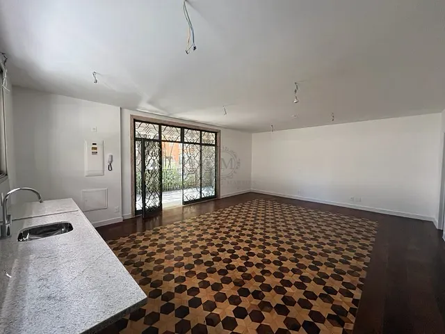 Apartamento com 76m² 1 quarto e 1 banheiro, à venda, no bairro Urca em Rio de Janeiro