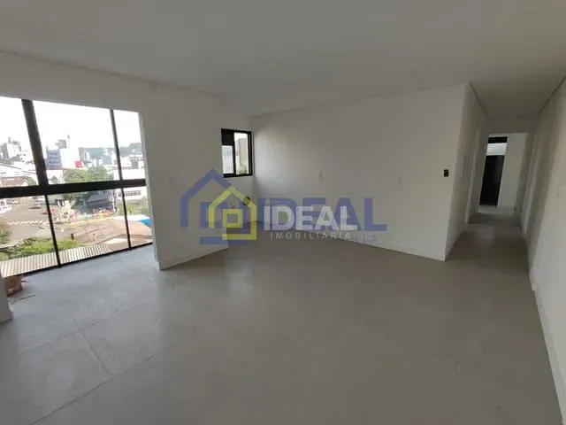 Apartamento 2 quartos e 2 banheiros, à venda, no bairro Cinquentenário em Concórdia