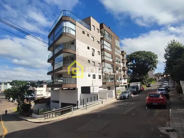 Apartamento 2 quartos e 2 banheiros, à venda, no bairro Cinquentenário em Concórdia