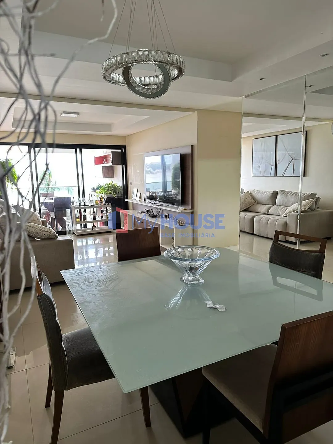 Apartamento, 3 quartos, 176 m² - Foto 2