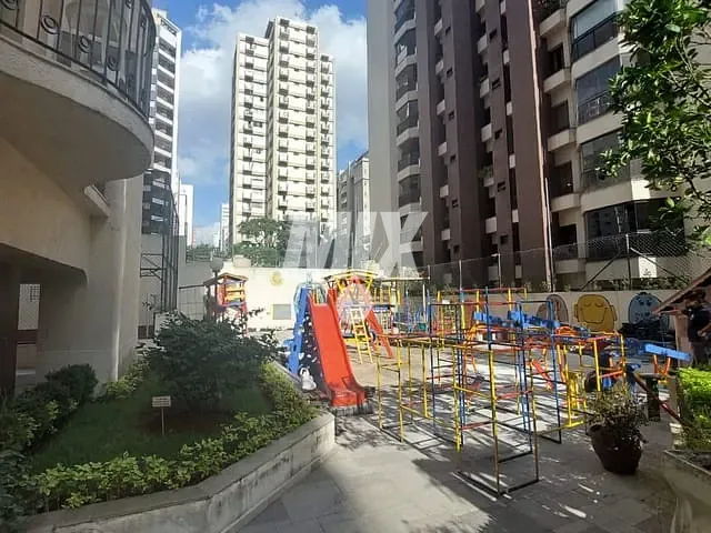 Apartamento 2 quartos e 3 banheiros, à venda, no bairro Moema em São Paulo