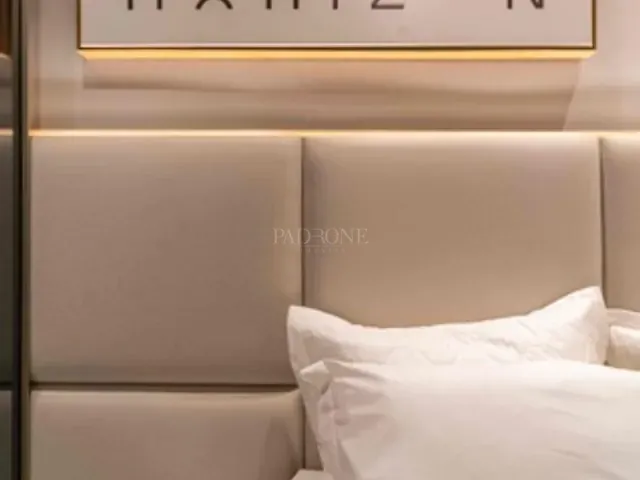 Apartamento 4 quartos e 5 banheiros, à venda, no bairro Meia Praia  em Itapema