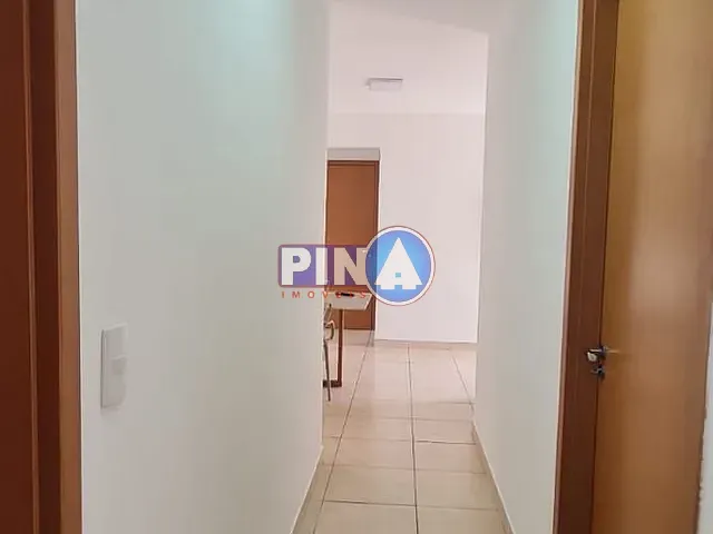 Apartamento 3 quartos e 2 banheiros, para alugar, no bairro Vila Brasília em Aparecida de Goiânia
