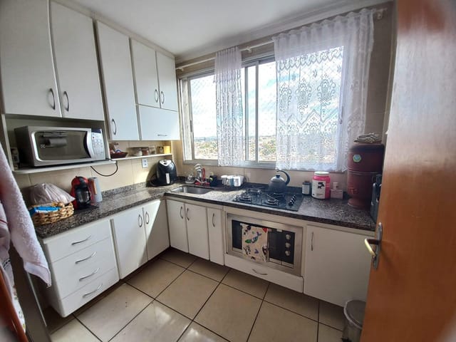 Apartamento 3 quartos e 2 banheiros, à venda, no bairro Cabral em Contagem