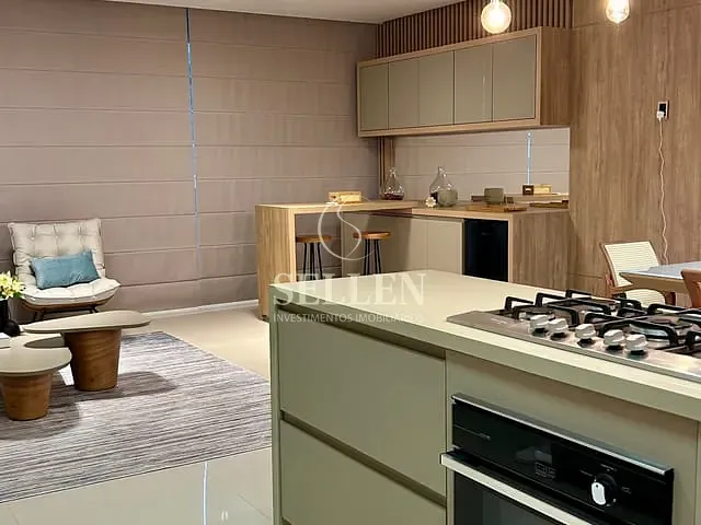 Apartamento 4 quartos e 5 banheiros, à venda, no bairro Pioneiros em Balneário Camboriú
