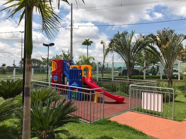 Apartamento com 65m² 2 quartos e 1 banheiro, à venda, no bairro Conjunto Habitacional Doutor Farid Libos em Londrina
