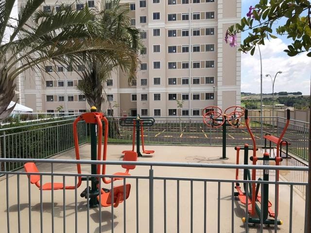 Apartamento com 65m² 2 quartos e 1 banheiro, à venda, no bairro Conjunto Habitacional Doutor Farid Libos em Londrina