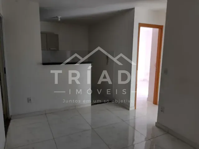 Apartamento 2 quartos e 1 banheiro, à venda, no bairro Iguaçu em Araucária