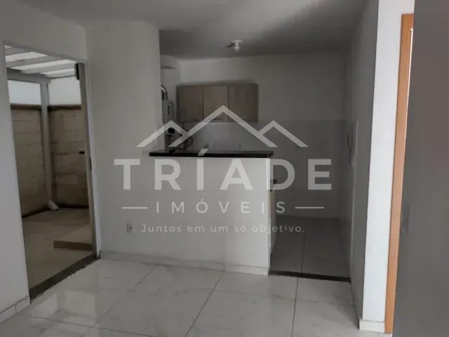 Apartamento 2 quartos e 1 banheiro, à venda, no bairro Iguaçu em Araucária
