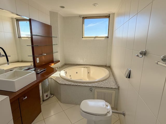 Foto do Apartamento - Apartamento à venda com 4 quartos, sendo 3 suites e uma contendo hidromassagem, no Centro de Xanxerê | CM Negócios imobiliários