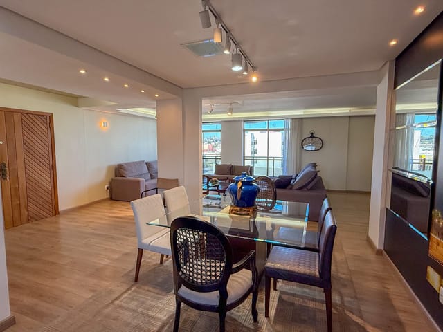 Foto do Apartamento - Apartamento à venda com 4 quartos, sendo 3 suites e uma contendo hidromassagem, no Centro de Xanxerê | CM Negócios imobiliários