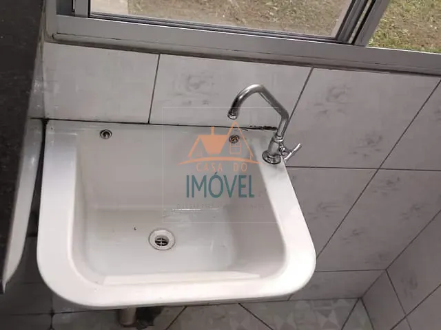 Apartamento 2 quartos e 1 banheiro, para alugar, no bairro Jardim Petrópolis em Cotia