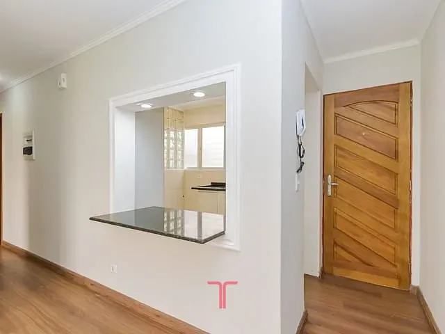 Apartamento 3 quartos e 1 banheiro, à venda, no bairro Campo Comprido em Curitiba