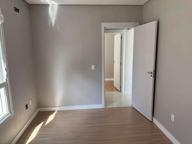 Apartamento com 55m² 2 quartos e 1 banheiro, para alugar, no bairro Sagrada Família em Nova Prata