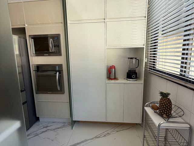 Apartamento 3 quartos e 3 banheiros, à venda, no bairro Itaipu em Niterói