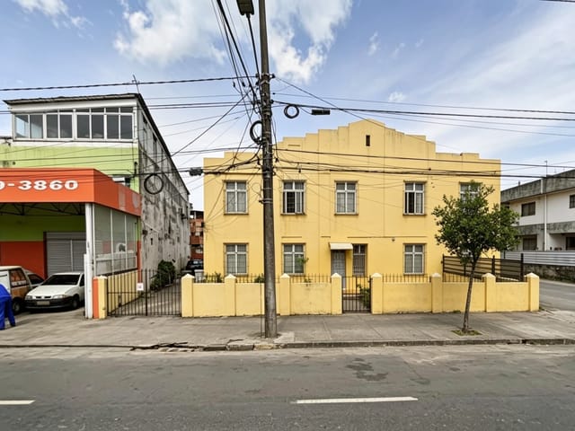 Apartamento 2 quartos e 2 banheiros, para alugar, no bairro Roma em Salvador