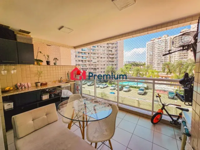 Apartamento 3 quartos e 2 banheiros, à venda, no bairro Jacarepaguá em Rio de Janeiro