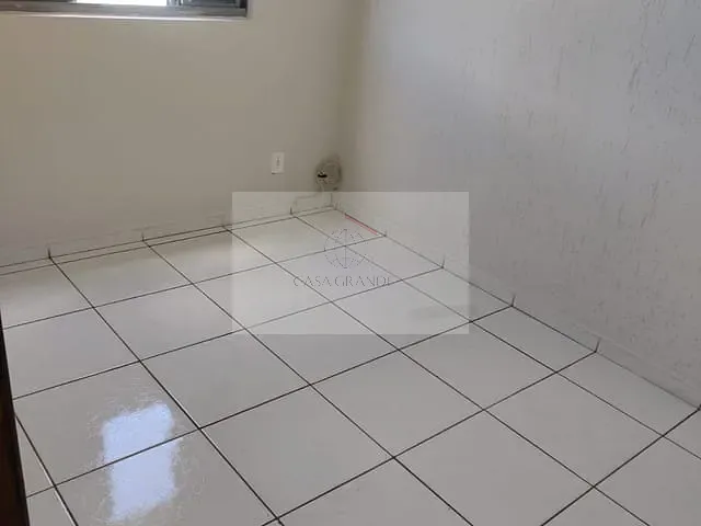 Apartamento 2 quartos e 1 banheiro, para alugar, no bairro Vila Oliveira em Rolândia