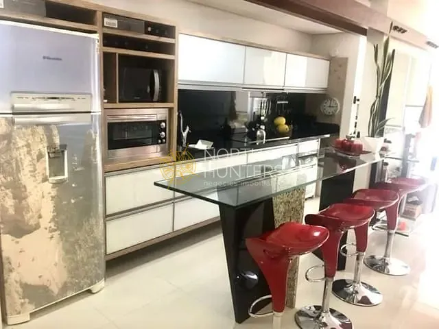 Apartamento com 130m² 2 quartos e 2 banheiros, para alugar, no bairro Jurerê em Florianópolis