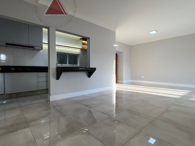Apartamento com 140m² 3 quartos e 2 banheiros, à venda, no bairro Centro em Franca