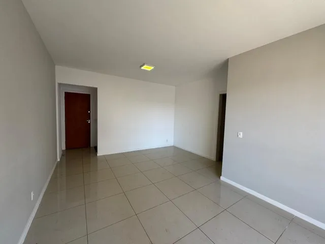 Apartamento com 10m² 4 quartos e 2 banheiros, à venda, no bairro Bela Suiça em Londrina
