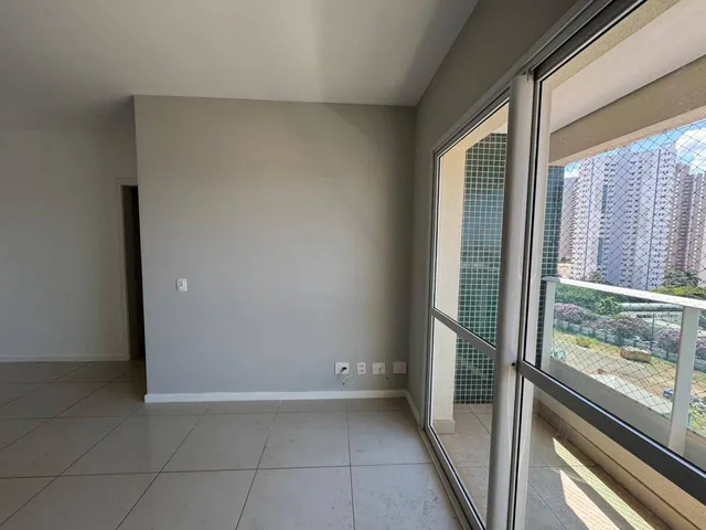 Apartamento com 10m² 4 quartos e 2 banheiros, à venda, no bairro Bela Suiça em Londrina
