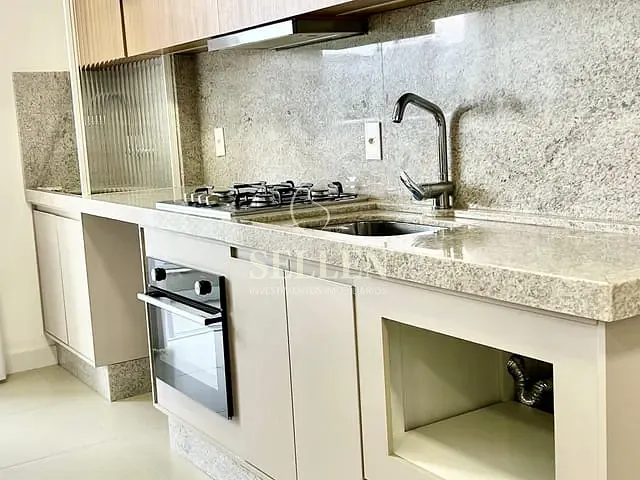 Apartamento 2 quartos e 2 banheiros, à venda, no bairro Praia Brava de Itajaí em Itajaí