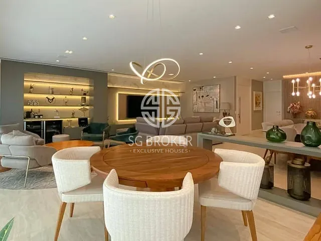 Apartamento com 269m² 4 quartos e 5 banheiros, à venda, no bairro Barra da Tijuca em Rio de Janeiro