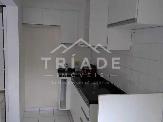 Apartamento 2 quartos e 1 banheiro, à venda, no bairro Tindiquera em Araucária