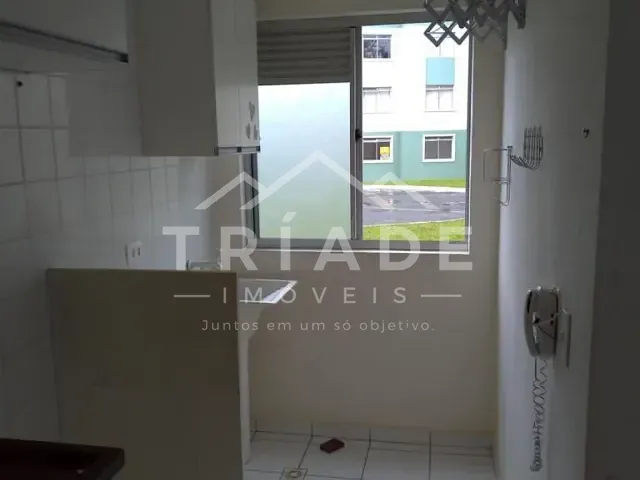 Apartamento 2 quartos e 1 banheiro, à venda, no bairro Tindiquera em Araucária