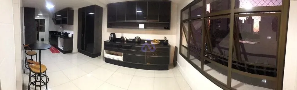 Apartamento, 4 quartos, 228 m² - Foto 1