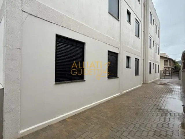 Apartamento 3 quartos e 2 banheiros, para alugar, no bairro Centenário em Sapiranga