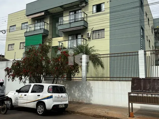 Apartamento 3 quartos e 2 banheiros, à venda, no bairro Centro em Rolândia