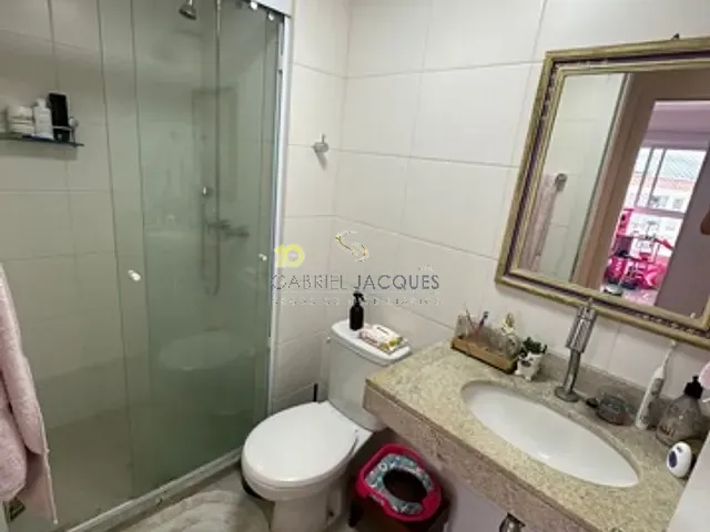 Apartamento 2 quartos e 2 banheiros, à venda, no bairro Pedra Branca em Palhoça