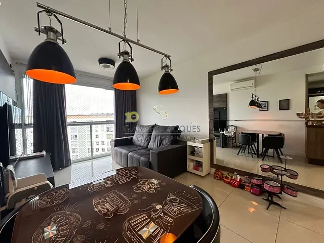 Apartamento 2 quartos e 2 banheiros, à venda, no bairro Pedra Branca em Palhoça