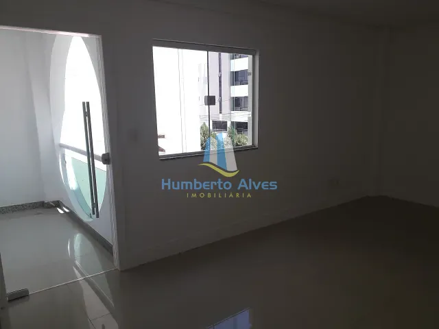 Apartamento 3 quartos e 1 banheiro, para alugar, no bairro Candeias em Vitória da Conquista