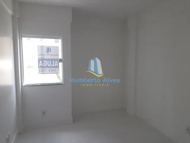 Apartamento 3 quartos e 1 banheiro, para alugar, no bairro Candeias em Vitória da Conquista