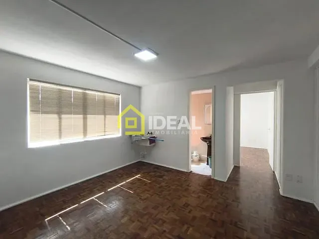Apartamento 1 quarto e 1 banheiro, para alugar, no bairro Centro em Concórdia