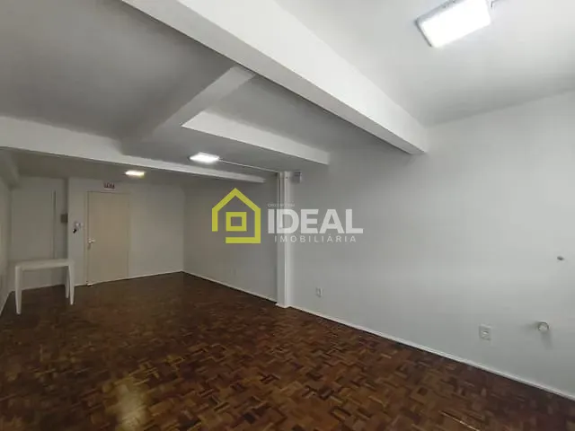 Apartamento 1 quarto e 1 banheiro, para alugar, no bairro Centro em Concórdia