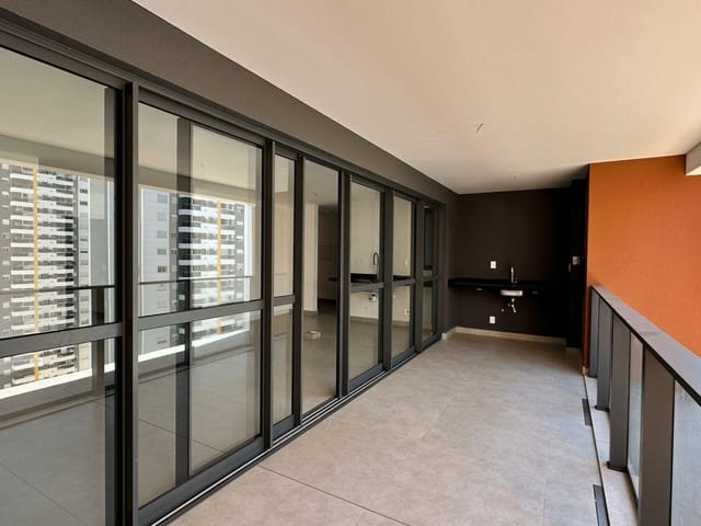 Apartamento com 238m² 3 quartos e 4 banheiros, à venda, no bairro Gleba Fazenda Palhano em Londrina