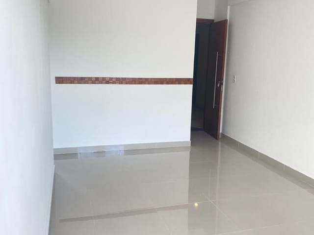 Apartamento com 68m² 2 quartos e 1 banheiro, à venda, no bairro Vila Valqueire em Rio de Janeiro
