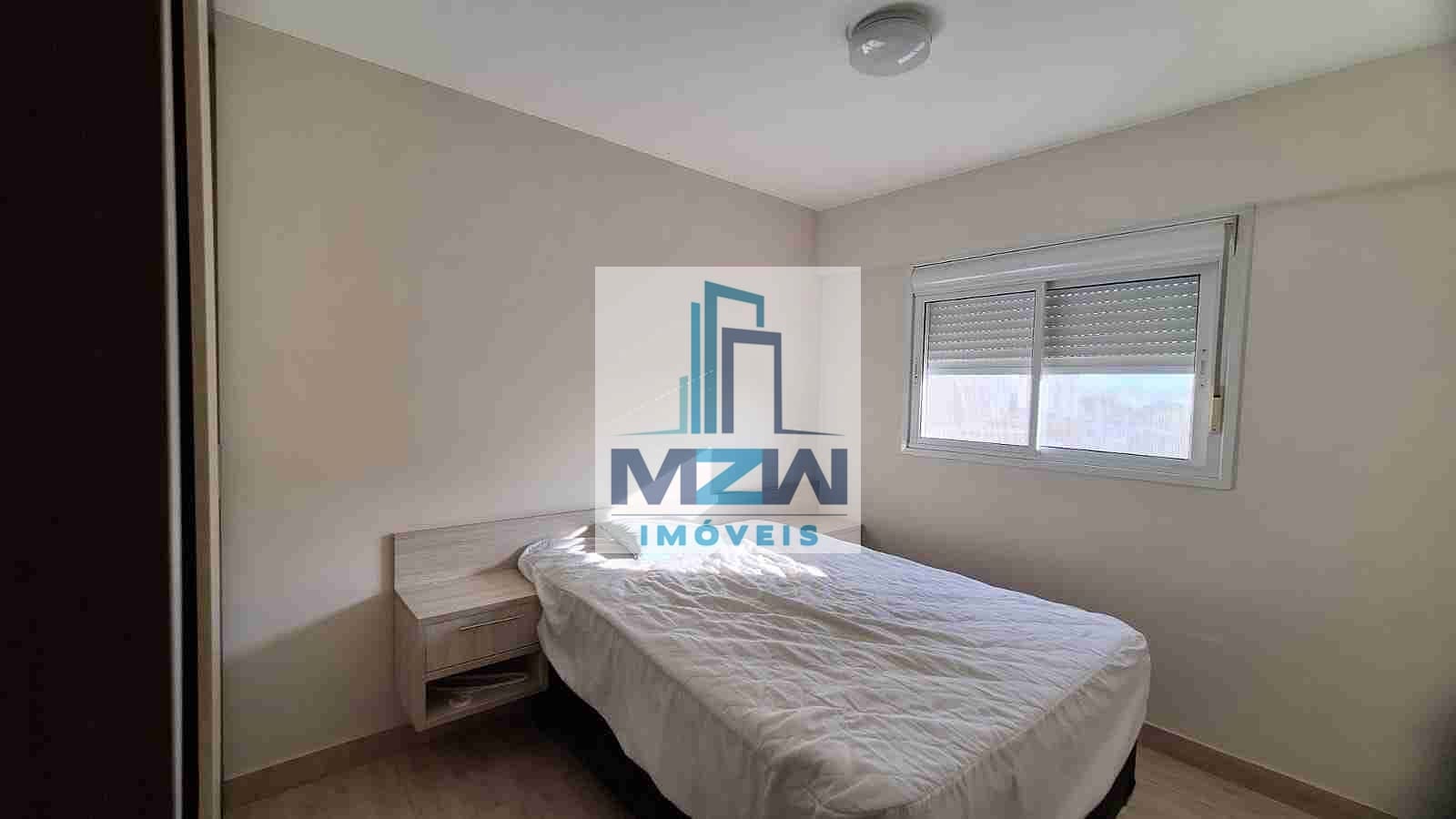 Apartamento para alugar com 2 quartos, 65m² - Foto 17