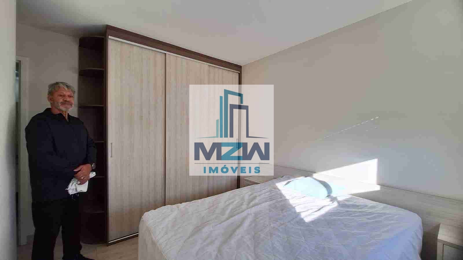 Apartamento para alugar com 2 quartos, 65m² - Foto 16