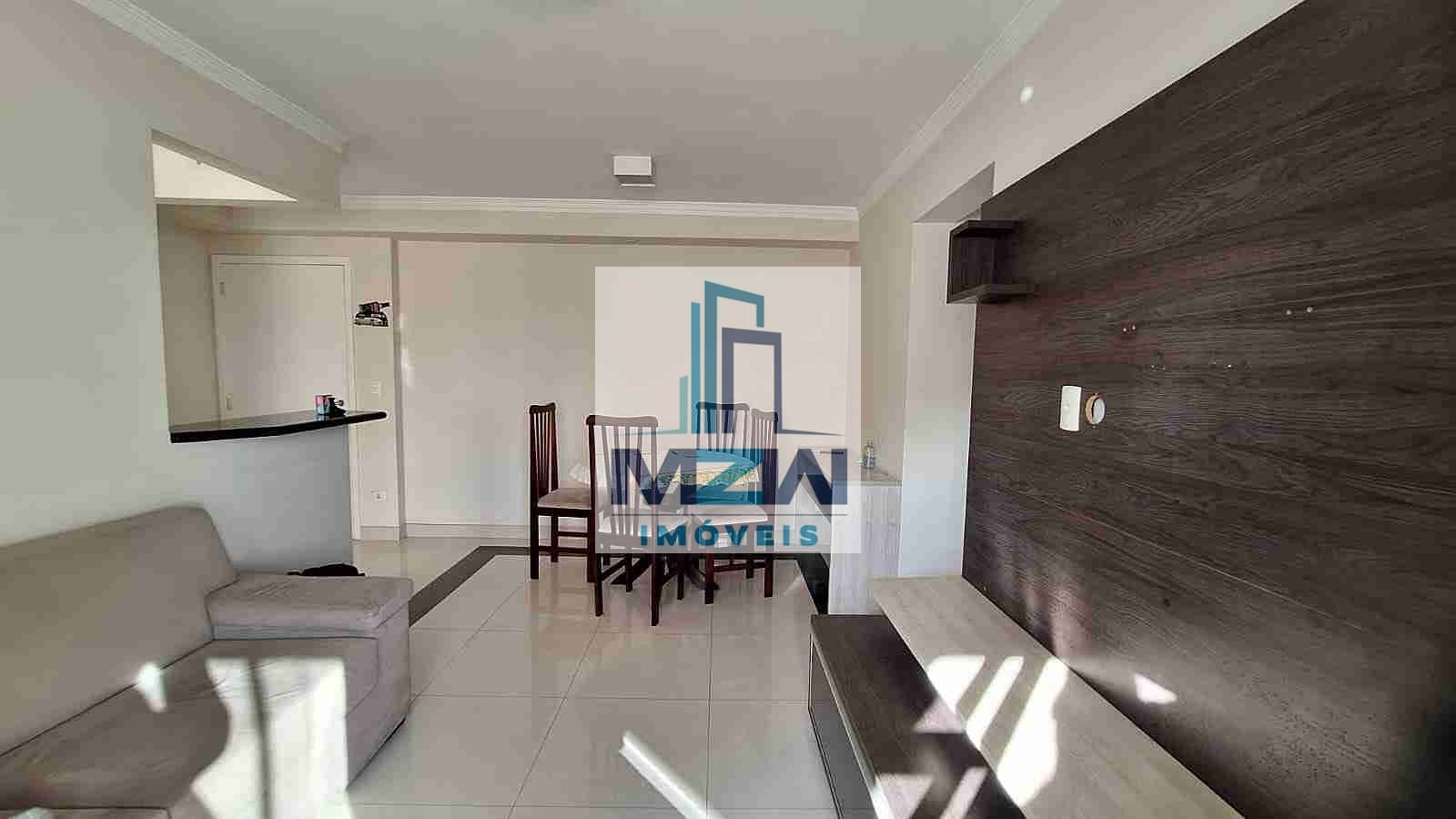 Apartamento para alugar com 2 quartos, 65m² - Foto 20
