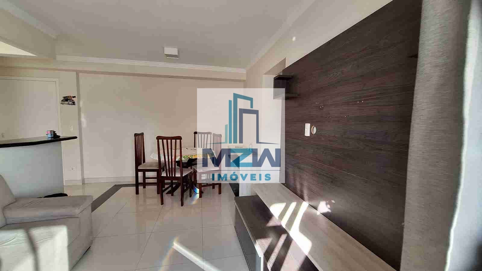 Apartamento para alugar com 2 quartos, 65m² - Foto 1