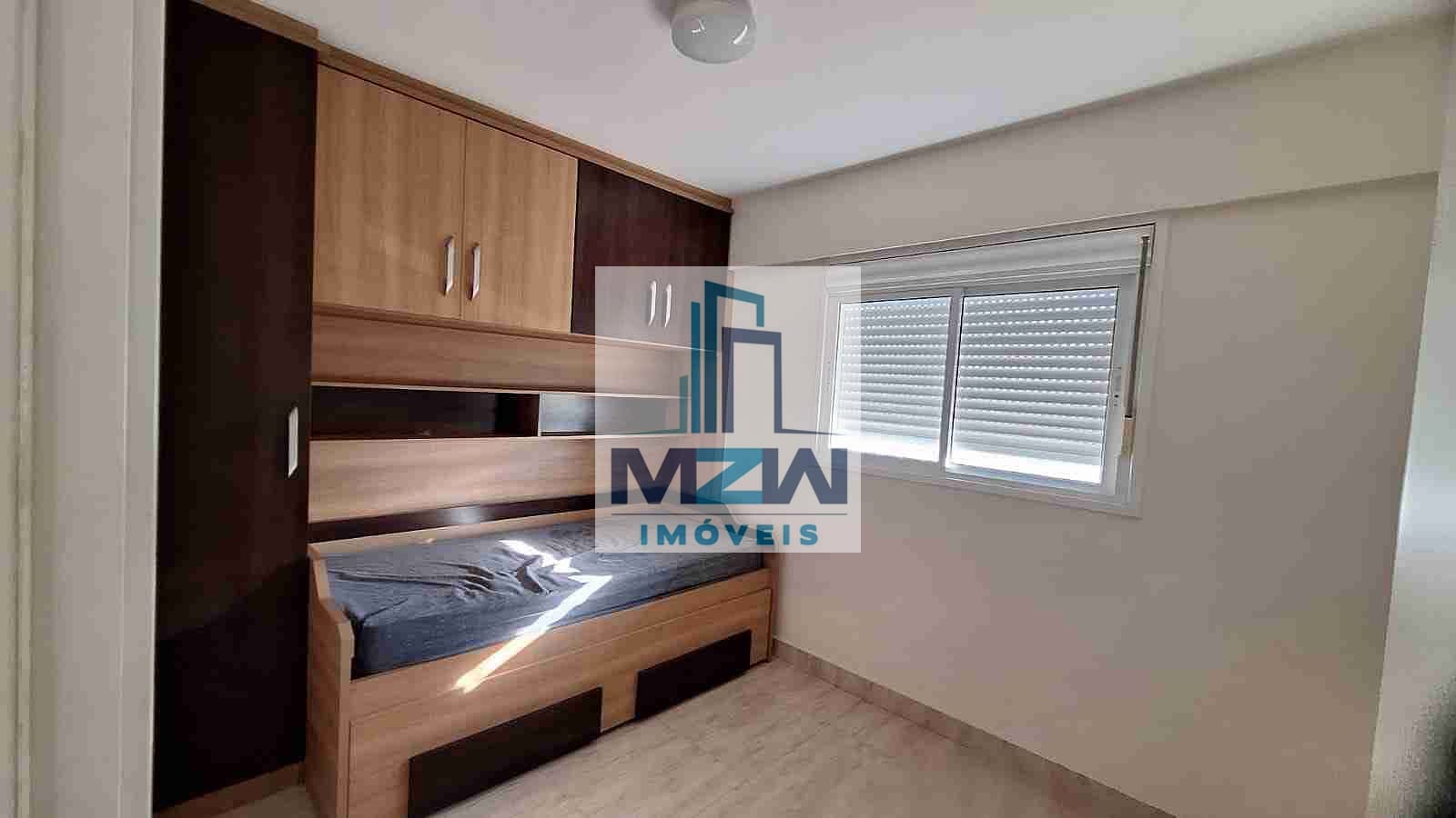 Apartamento para alugar com 2 quartos, 65m² - Foto 13