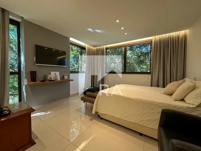 Apartamento 4 quartos e 4 banheiros, à venda, no bairro Asa Norte em Brasília