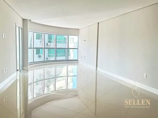 Apartamento 4 quartos e 4 banheiros, à venda, no bairro Pioneiros em Balneário Camboriú